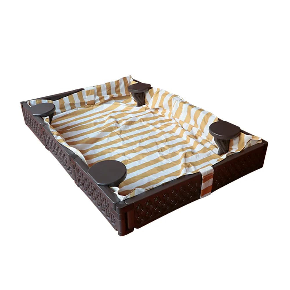 plastic sandpit with seats 1.jpg