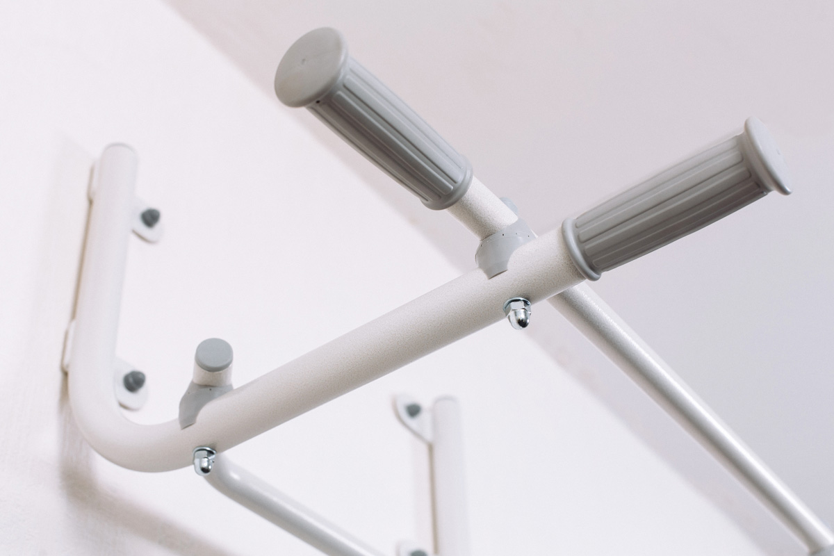 pull up bar wall mounted for kids silver.jpg